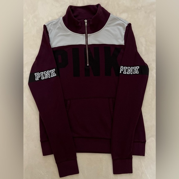 PINK VS SWEATSHIRT SIZE SMALL EXCELLENT USED CONDITION - Picture 1 of 2